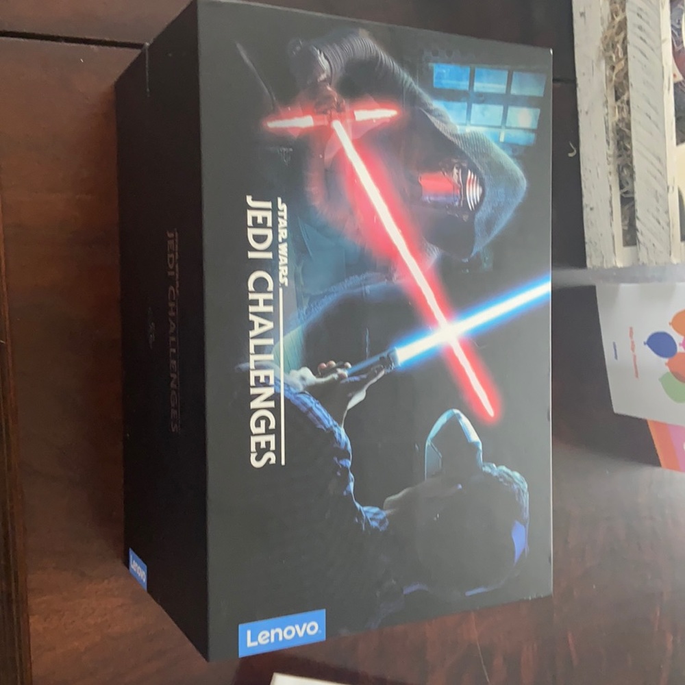 Star Wars Jedi Challenges virtual reality set